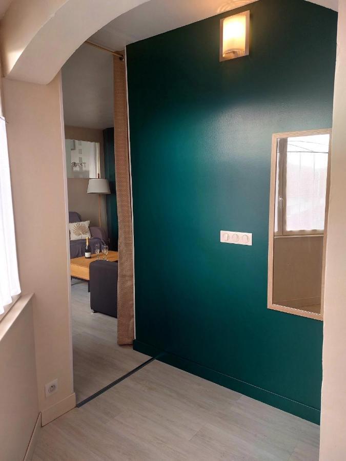 Les Belles Terrasses Dieppe ,3 appartements , LE VEGETAL de 1 à 8 personnes , LE TROPICAL de 1 à 6 personnes , LE FLORAL avec TERRASSE de 1 à 3 personnes , quartier calme au stationnement gratuit à coté de l'avenue verte Exterior foto