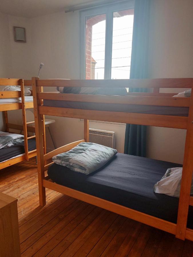 Les Belles Terrasses Dieppe ,3 appartements , LE VEGETAL de 1 à 8 personnes , LE TROPICAL de 1 à 6 personnes , LE FLORAL avec TERRASSE de 1 à 3 personnes , quartier calme au stationnement gratuit à coté de l'avenue verte Exterior foto