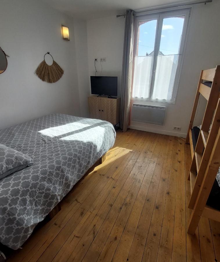 Les Belles Terrasses Dieppe ,3 appartements , LE VEGETAL de 1 à 8 personnes , LE TROPICAL de 1 à 6 personnes , LE FLORAL avec TERRASSE de 1 à 3 personnes , quartier calme au stationnement gratuit à coté de l'avenue verte Exterior foto