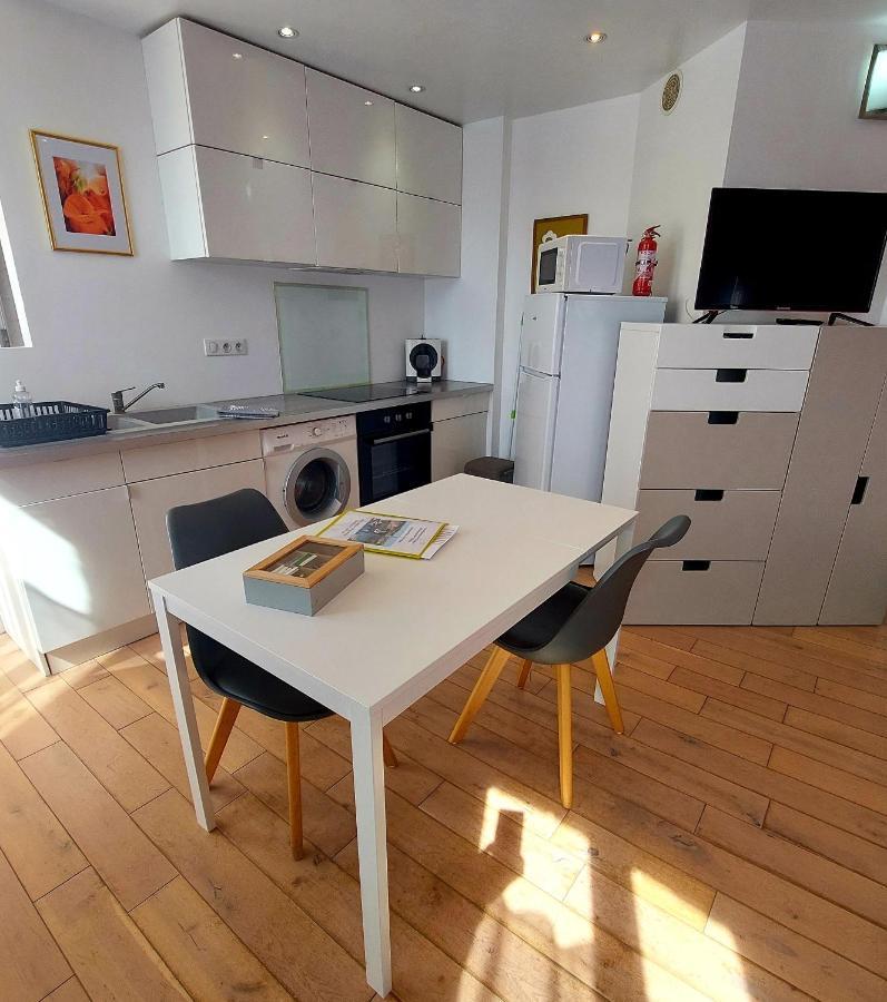 Les Belles Terrasses Dieppe ,3 appartements , LE VEGETAL de 1 à 8 personnes , LE TROPICAL de 1 à 6 personnes , LE FLORAL avec TERRASSE de 1 à 3 personnes , quartier calme au stationnement gratuit à coté de l'avenue verte Exterior foto